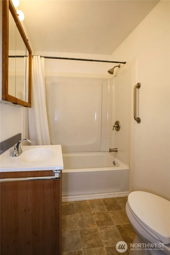 915 Soule Avenue Hoquiam WA 98550