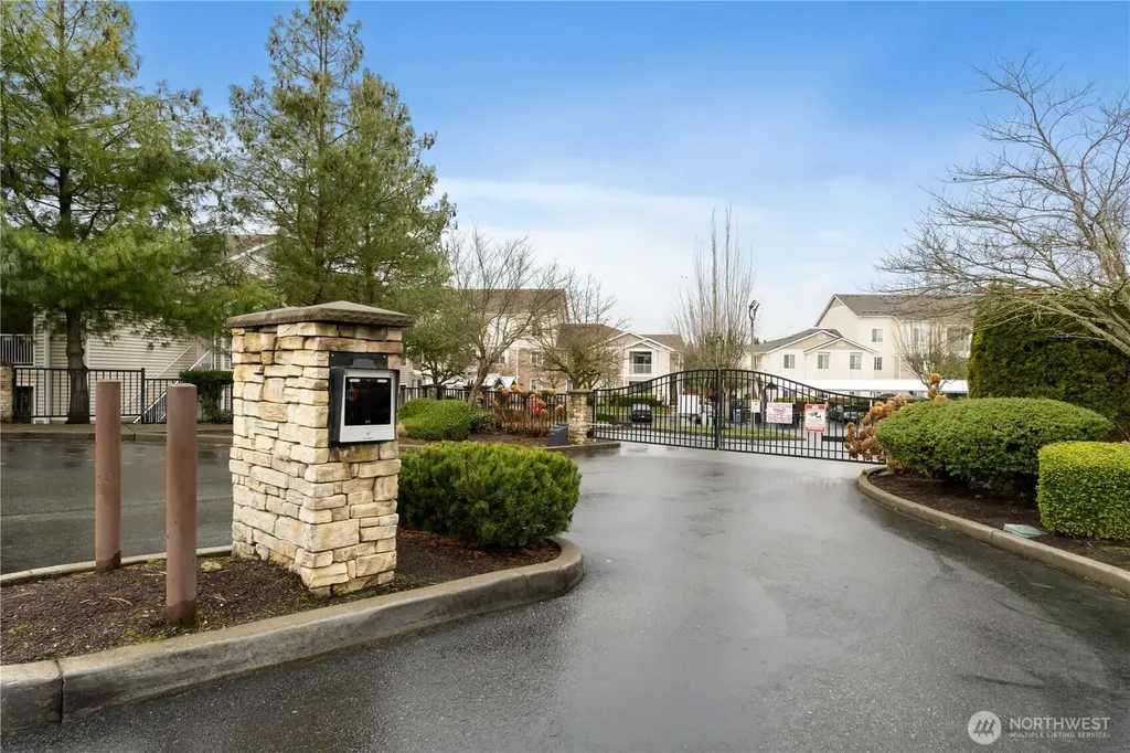 10011 186th Street E Puyallup WA 98375