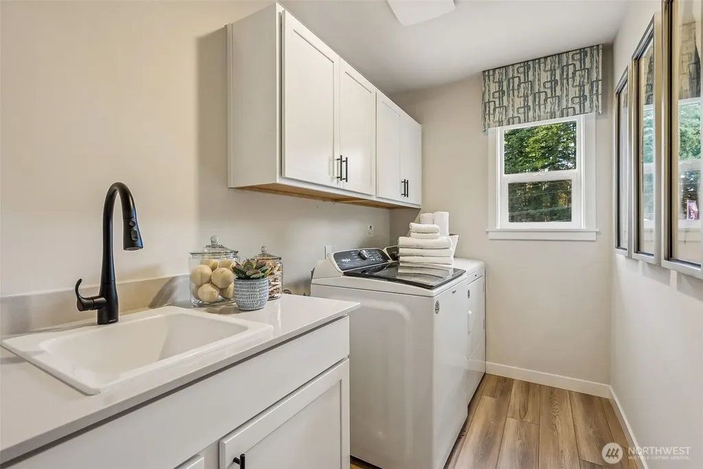 2028 NE Norseman Way Poulsbo WA 98370
