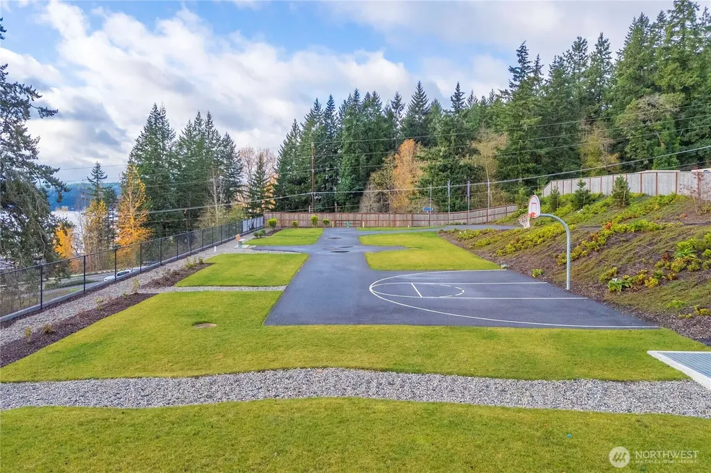 2028 NE Norseman Way Poulsbo WA 98370