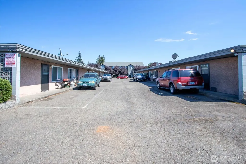 7603 Pacific Avenue Tacoma WA 98408