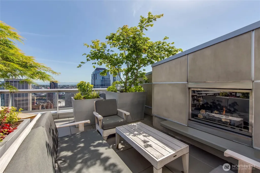 1521 2nd Avenue Seattle WA 98101