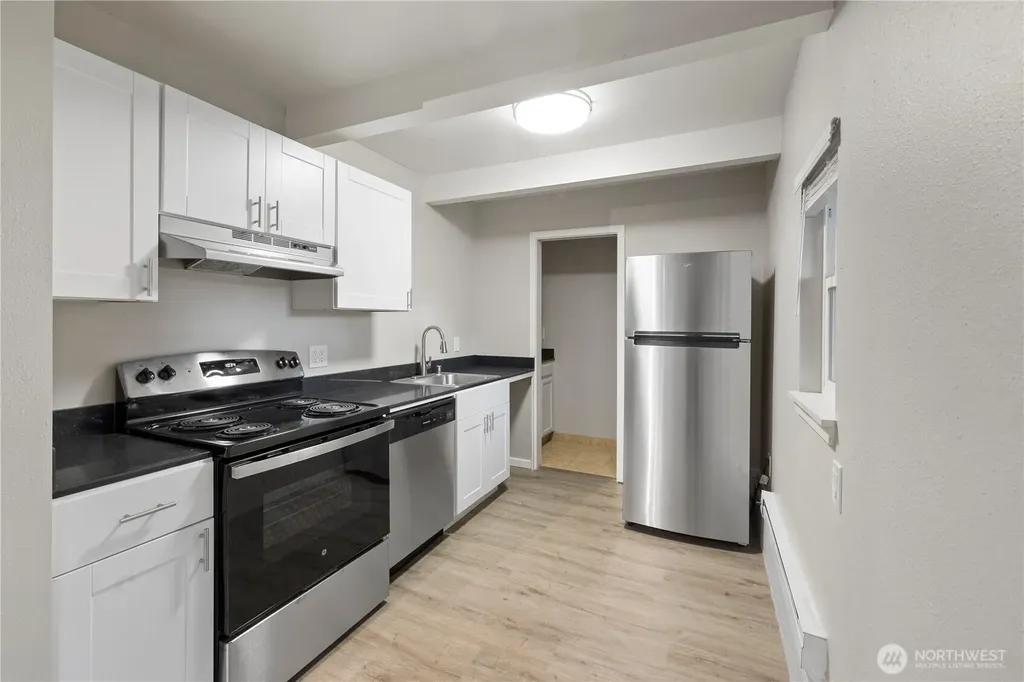 4811 S 252nd Place Kent WA 98032