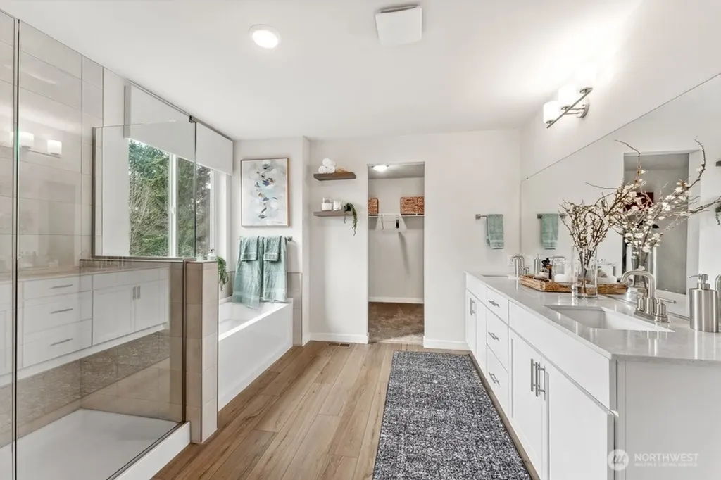 17500 NE Midnight Sun Loop Poulsbo WA 98370