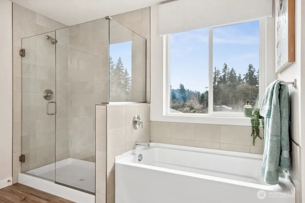 17500 NE Midnight Sun Loop Poulsbo WA 98370