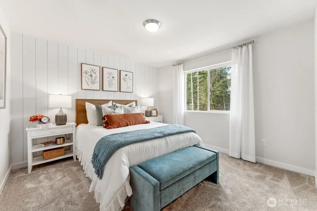 17500 NE Midnight Sun Loop Poulsbo WA 98370