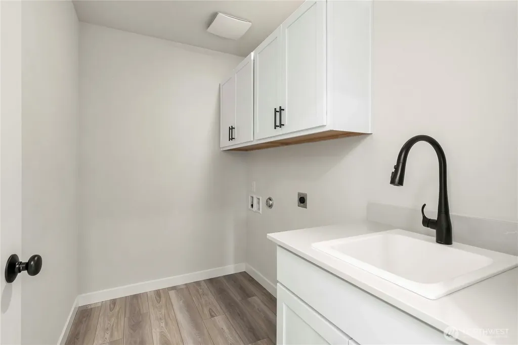 17500 NE Midnight Sun Loop Poulsbo WA 98370
