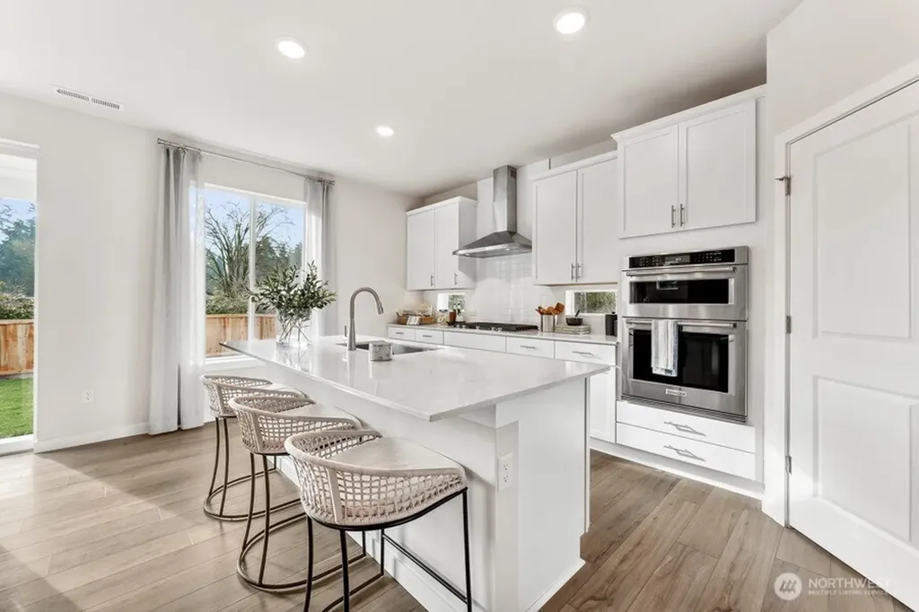17500 NE Midnight Sun Loop Poulsbo WA 98370