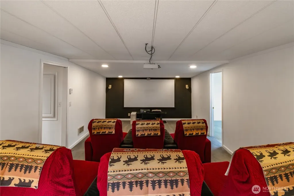 8471 Willow Way Blaine WA 98230