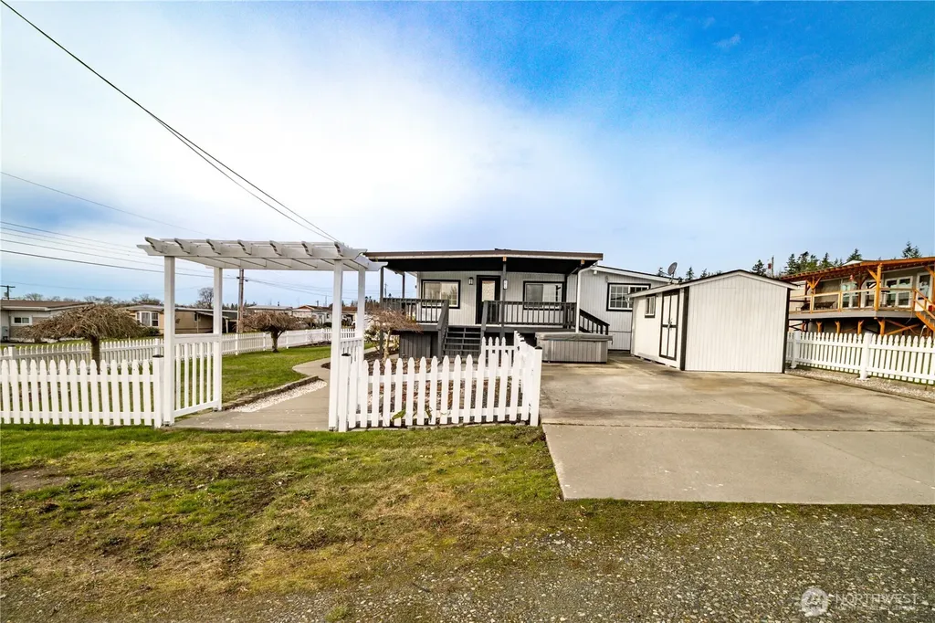 8471 Willow Way Blaine WA 98230