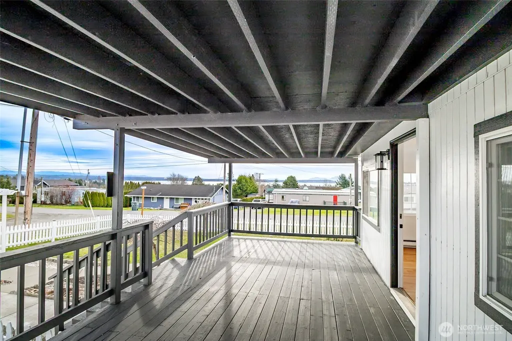 8471 Willow Way Blaine WA 98230