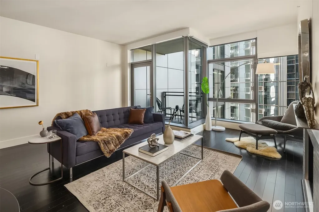 820 Blanchard Street Seattle WA 98121