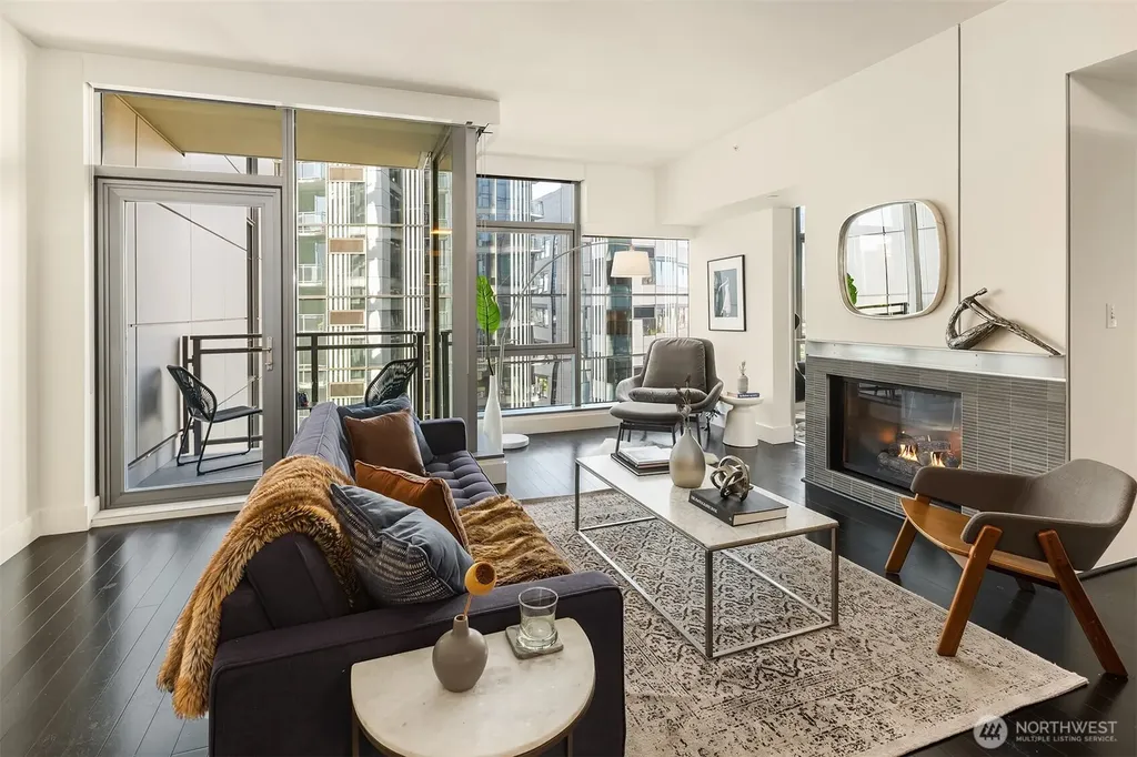 820 Blanchard Street Seattle WA 98121