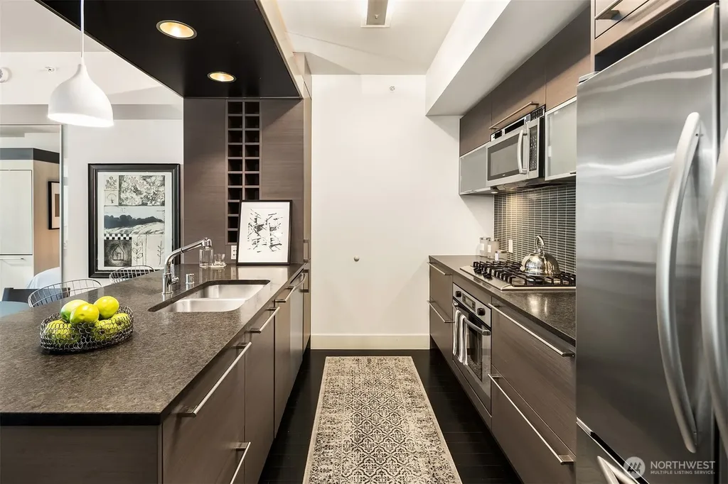 820 Blanchard Street Seattle WA 98121
