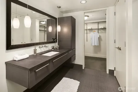 820 Blanchard Street Seattle WA 98121