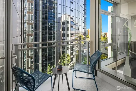 820 Blanchard Street Seattle WA 98121