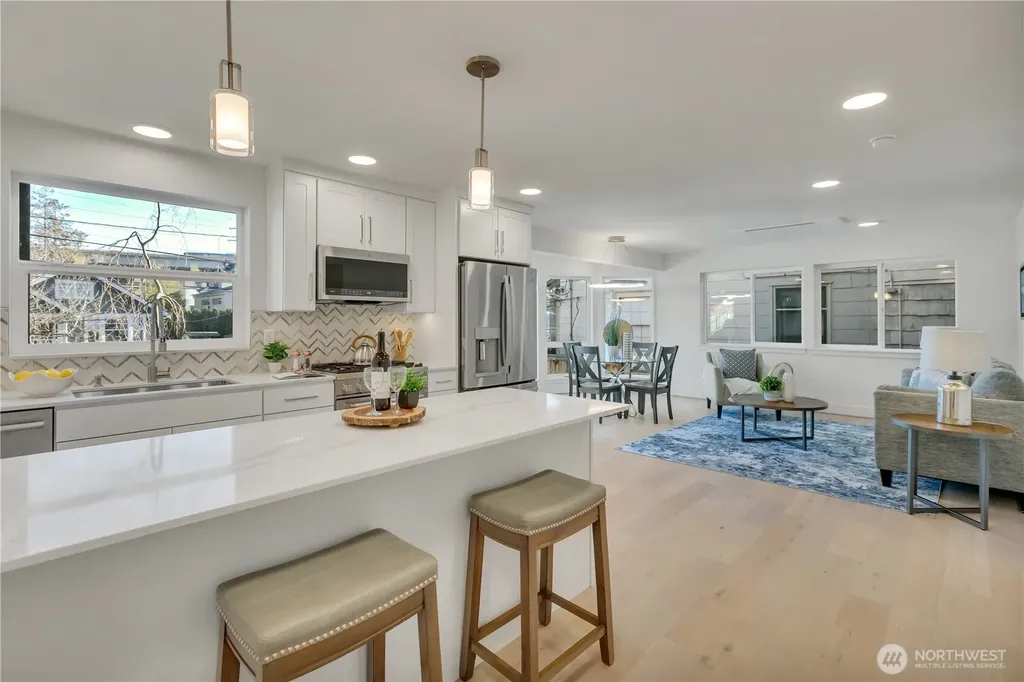 4019 4th Avenue NE Seattle WA 98105