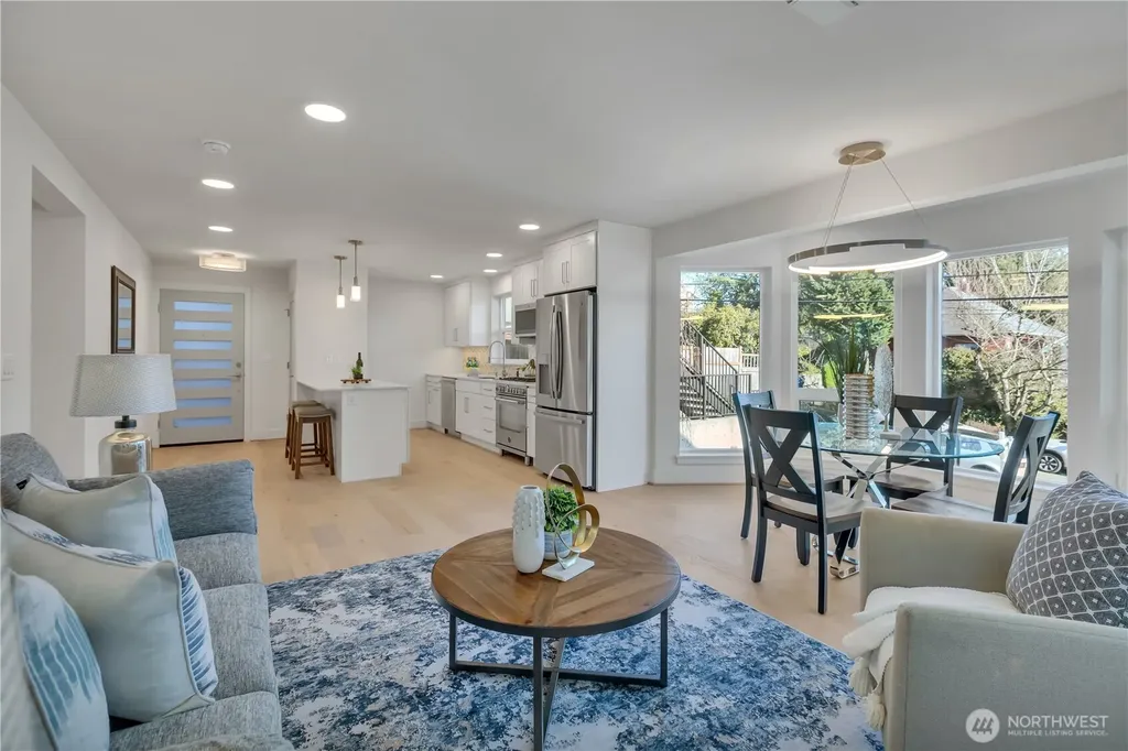 4019 4th Avenue NE Seattle WA 98105