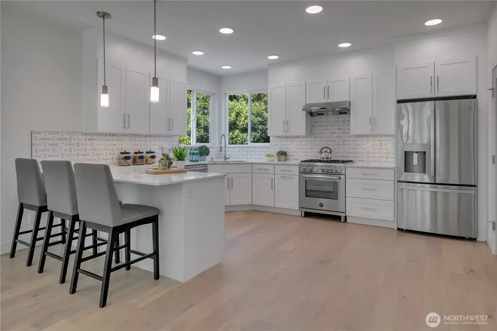 4019 4th Avenue NE Seattle WA 98105