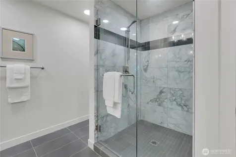 4019 4th Avenue NE Seattle WA 98105