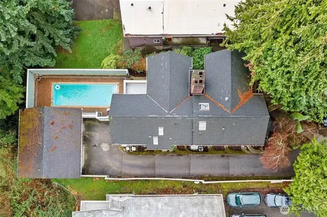 9510 9th Avenue NW Seattle WA 98117