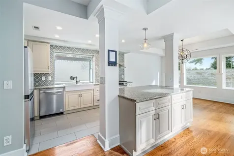 9510 9th Avenue NW Seattle WA 98117