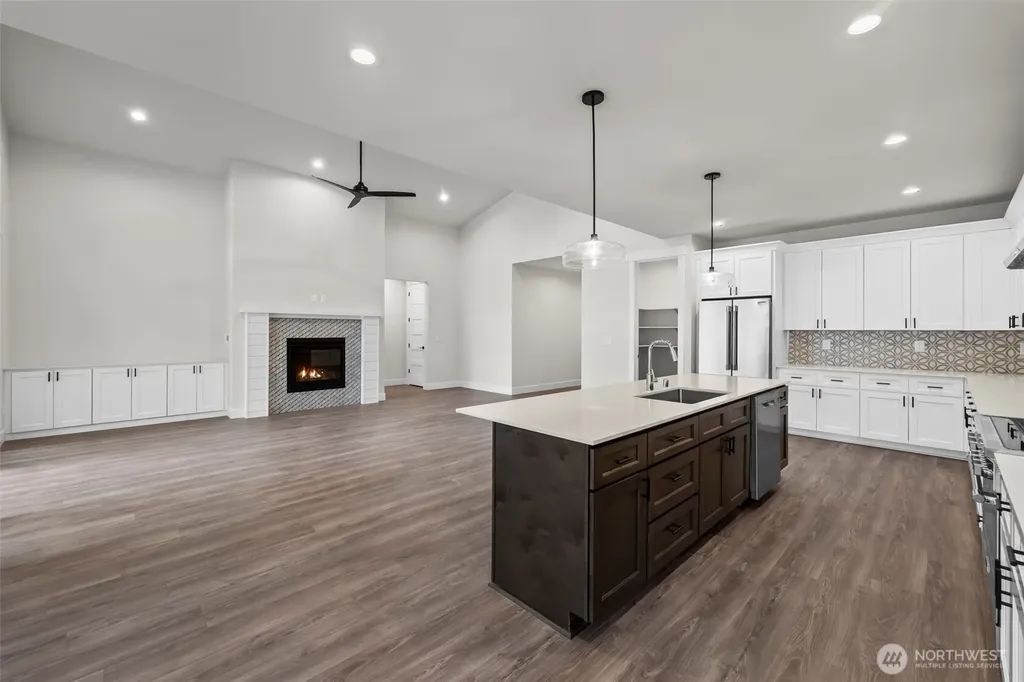 8717 33rd Street E Edgewood WA 98371