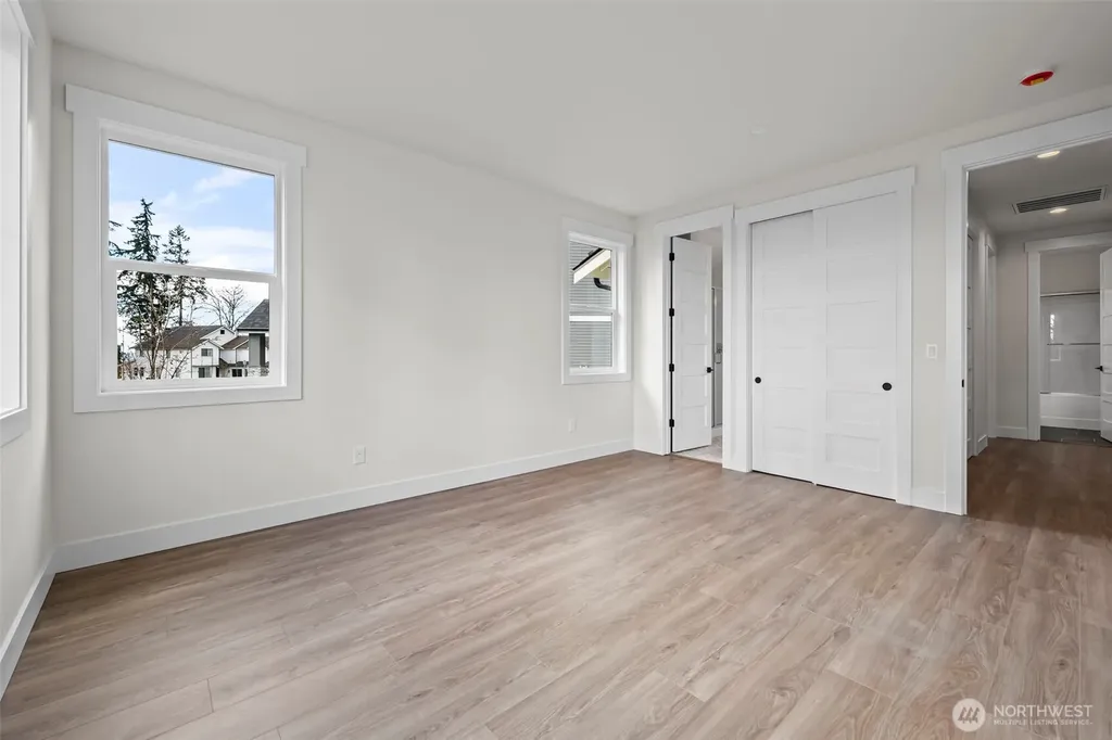 8717 33rd Street E Edgewood WA 98371