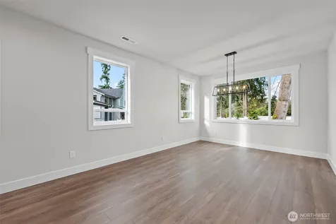 8717 33rd Street E Edgewood WA 98371
