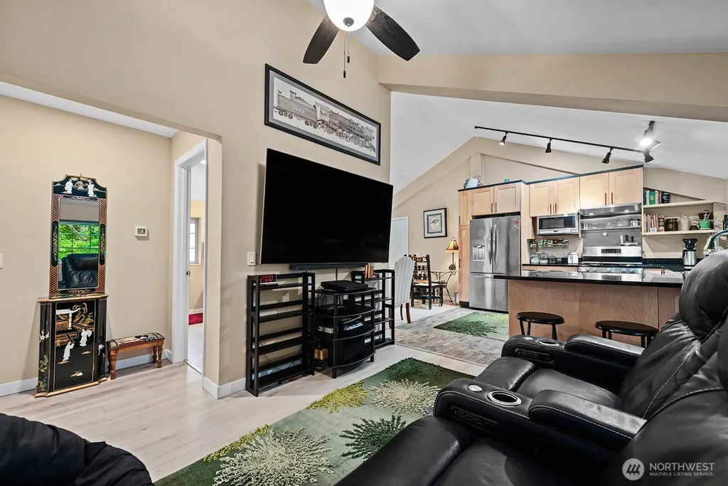 517 NW Old Orchard Way Poulsbo WA 98370