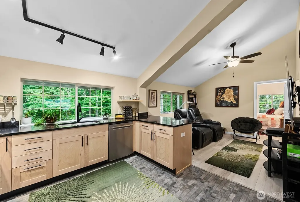 517 NW Old Orchard Way Poulsbo WA 98370