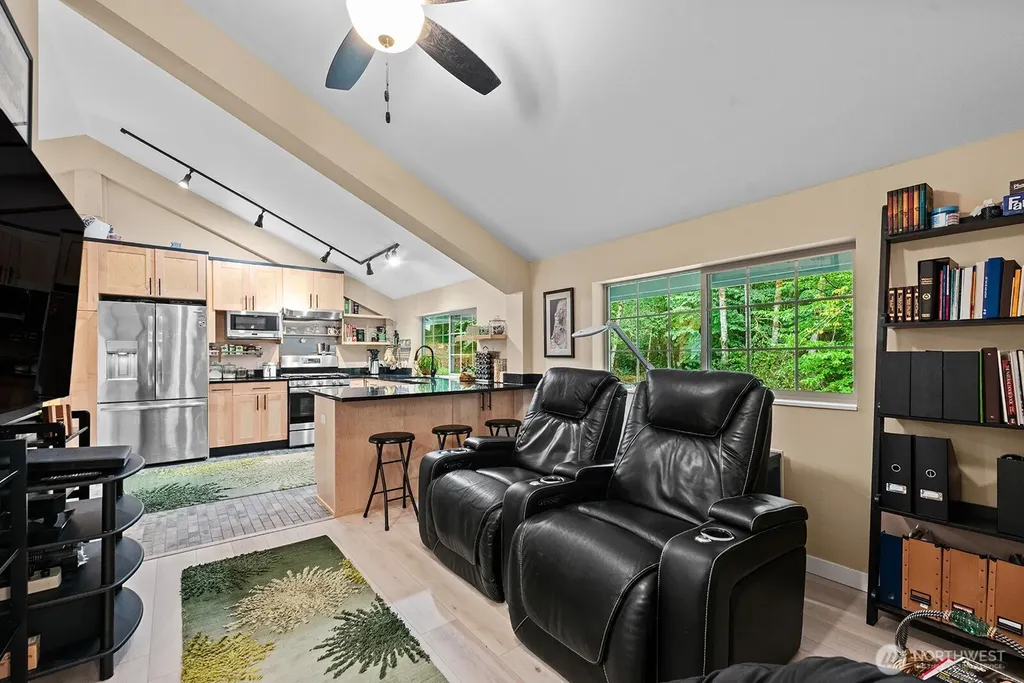 517 NW Old Orchard Way Poulsbo WA 98370