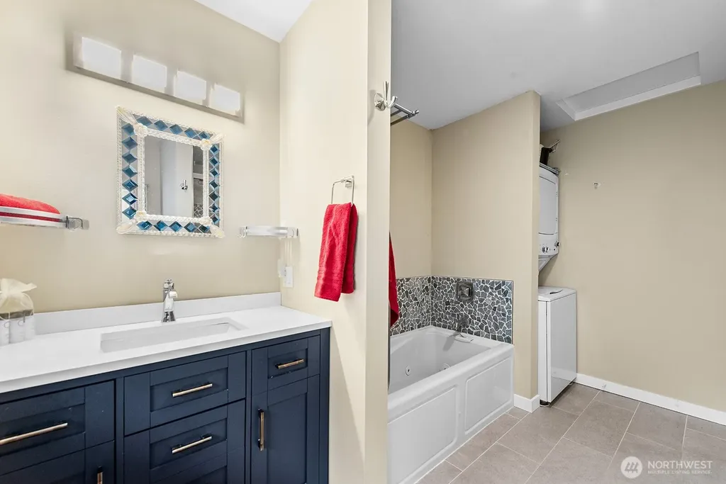 517 NW Old Orchard Way Poulsbo WA 98370