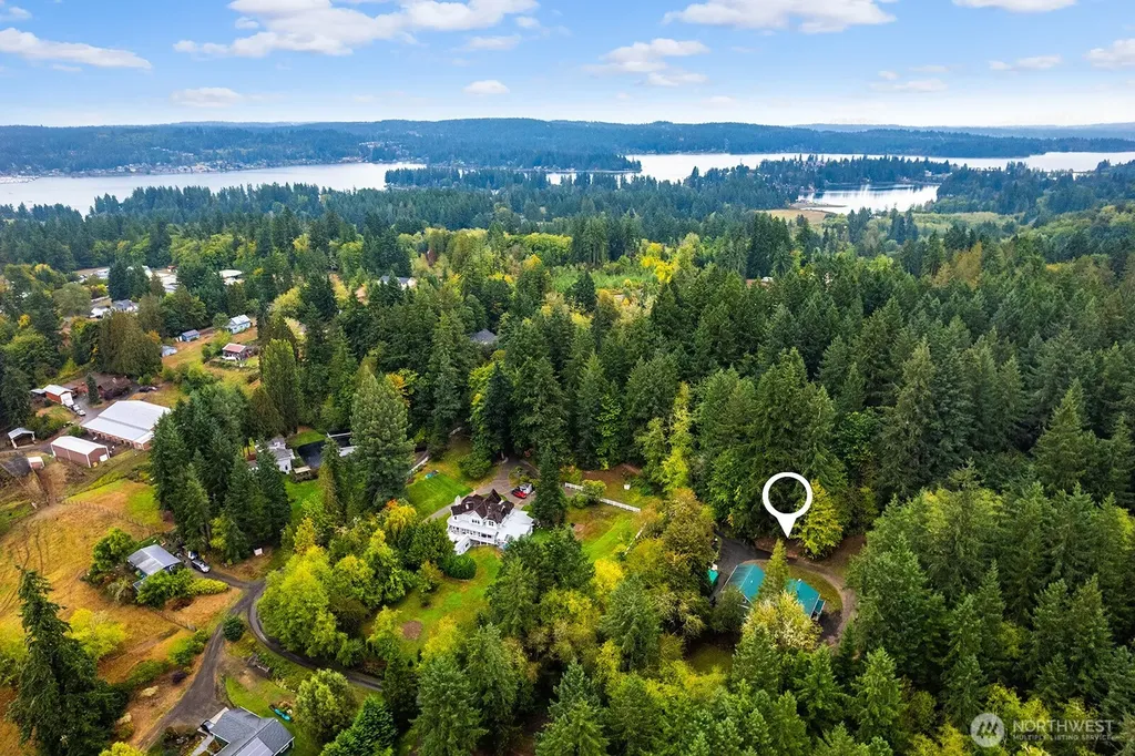 517 NW Old Orchard Way Poulsbo WA 98370