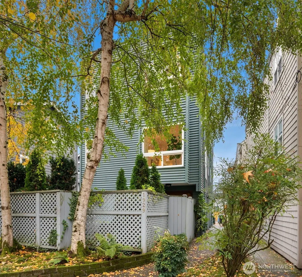 1929 42nd Avenue E Seattle WA 98112