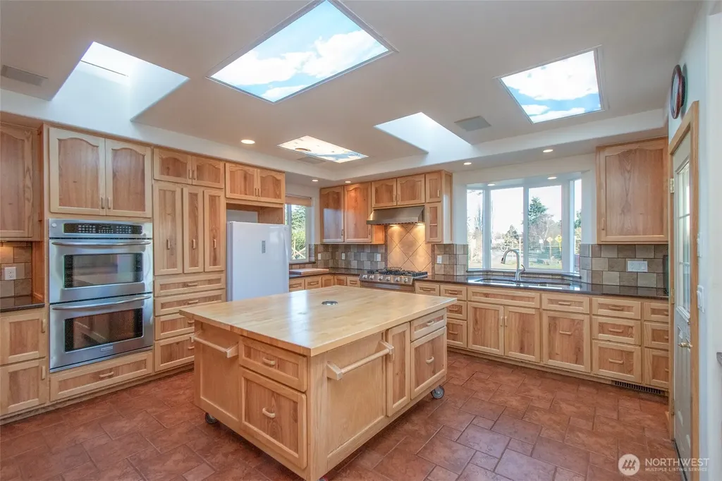 1132 Woodcock Road Sequim WA 98382