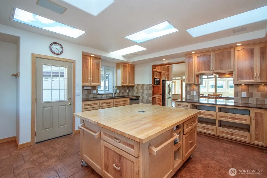 1132 Woodcock Road Sequim WA 98382