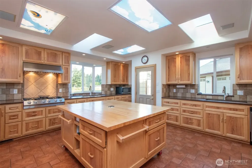 1132 Woodcock Road Sequim WA 98382