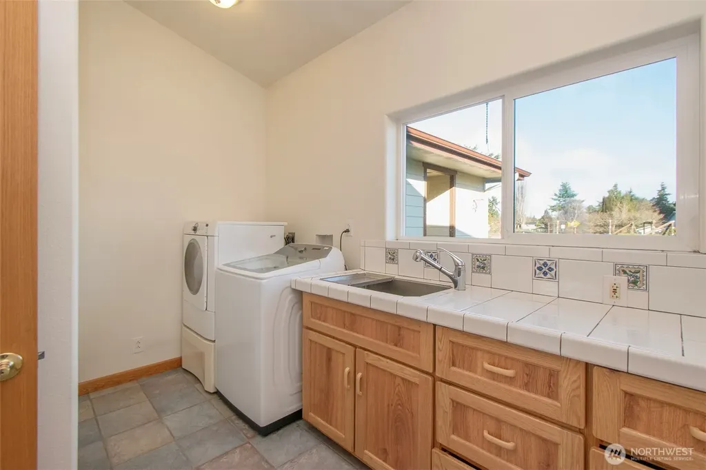 1132 Woodcock Road Sequim WA 98382
