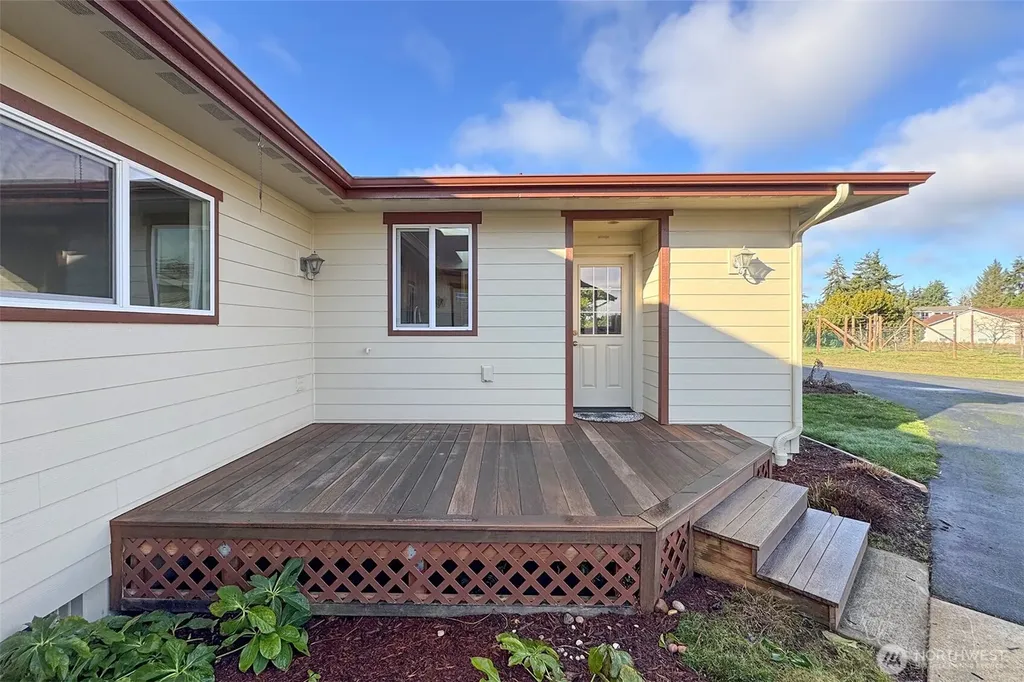 1132 Woodcock Road Sequim WA 98382