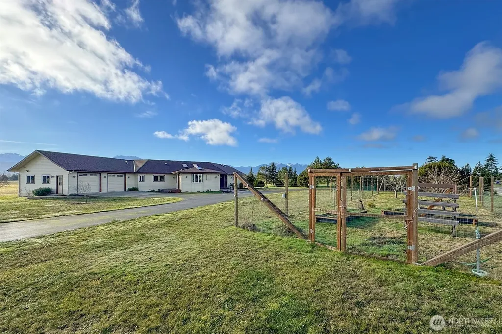 1132 Woodcock Road Sequim WA 98382
