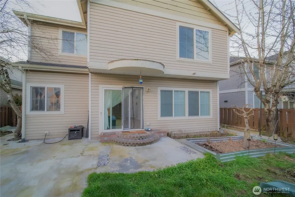 5615 S 233rd Street Kent WA 98032