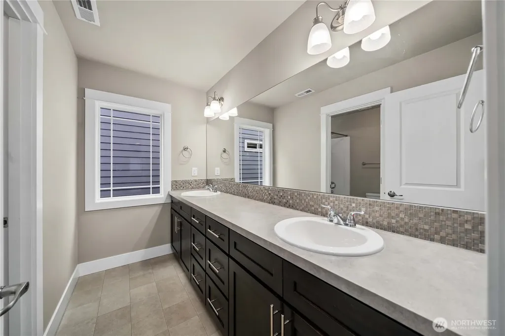 13813 187th Avenue Ct E Bonney Lake WA 98391