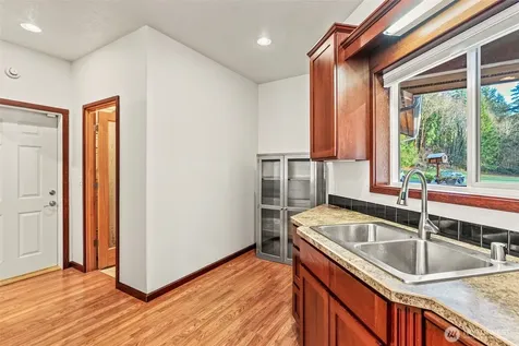 303 Shadow Mt Road Silverlake WA 98645