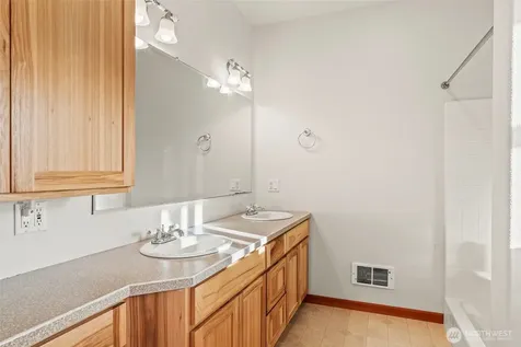 303 Shadow Mt Road Silverlake WA 98645