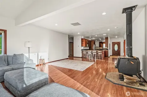 303 Shadow Mt Road Silverlake WA 98645