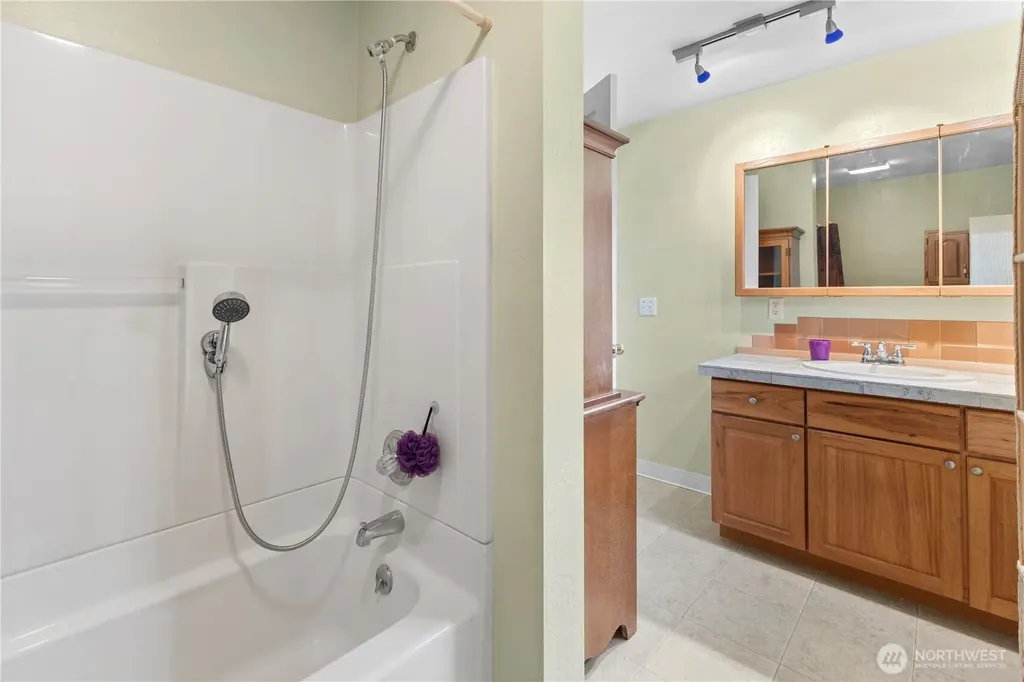 1213 Rhobina Street Centralia WA 98531