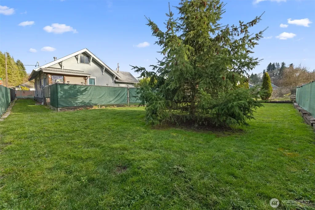 1213 Rhobina Street Centralia WA 98531