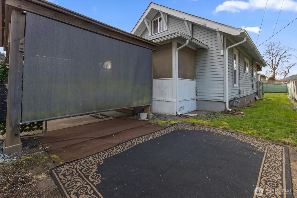 1213 Rhobina Street Centralia WA 98531