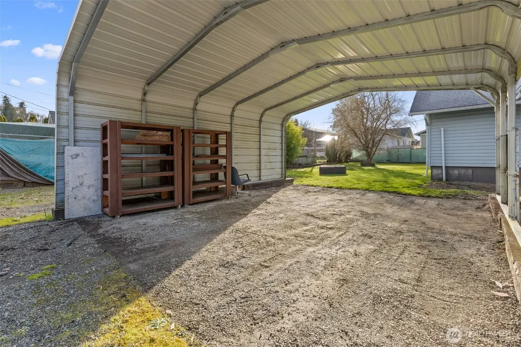 1213 Rhobina Street Centralia WA 98531